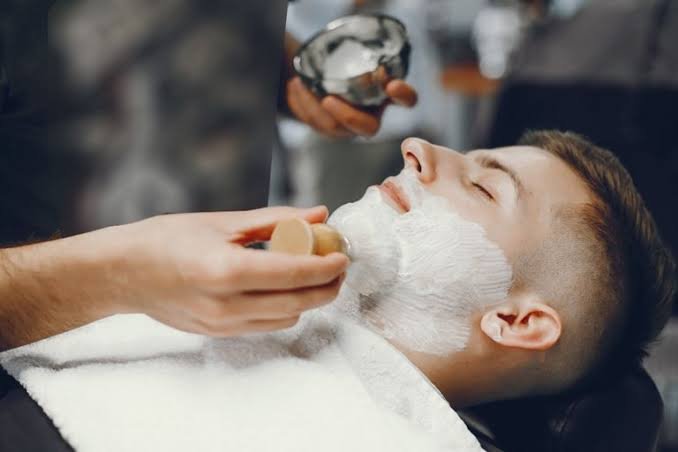 العناية بالبشرة